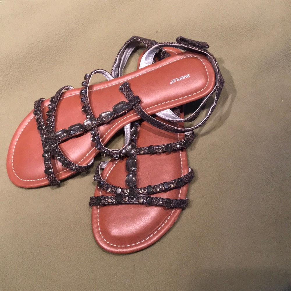 Avenue Women’s 10w Gem Sandals